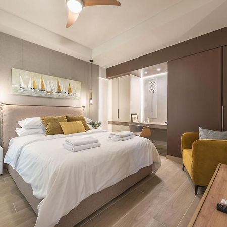 Beautiful & Renovated Aprtm In Piraeus Exterior photo